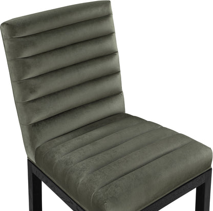 Evelyn - Dining Chair With Black Legs
