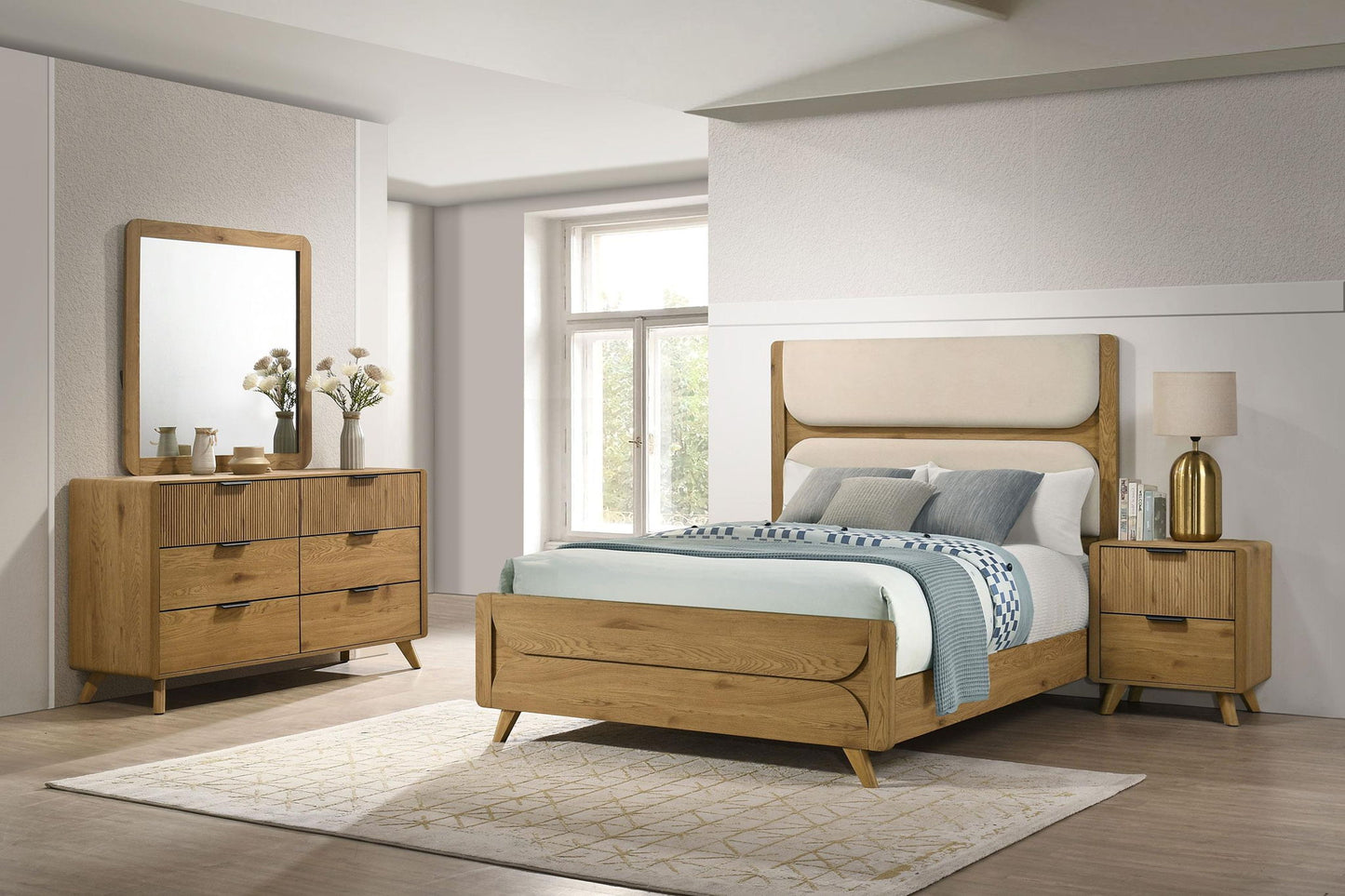 Bennett 4-piece Queen Bedroom Set Light Oak