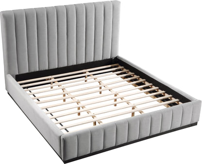 Lucia - Bed
