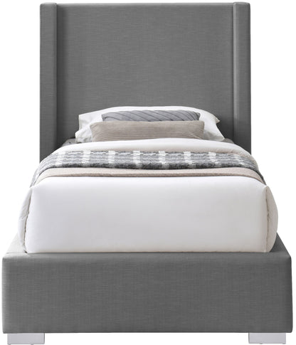 Royce - Bed