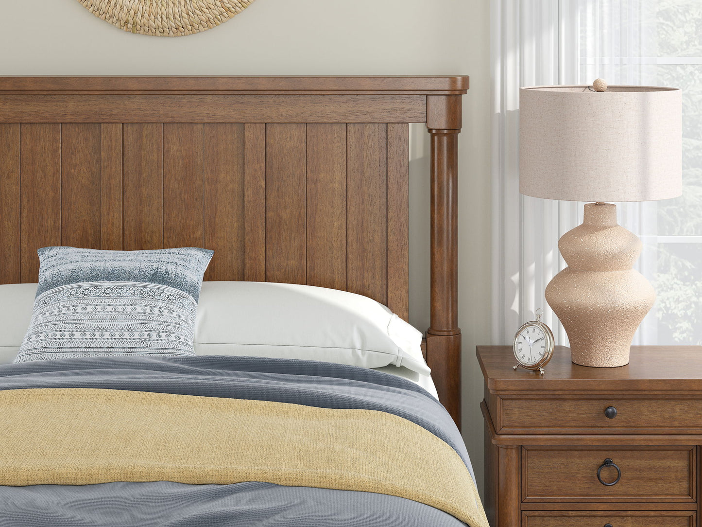 Rowlenstown - Poster Bed