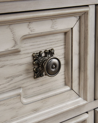 Bruchandi - Dresser