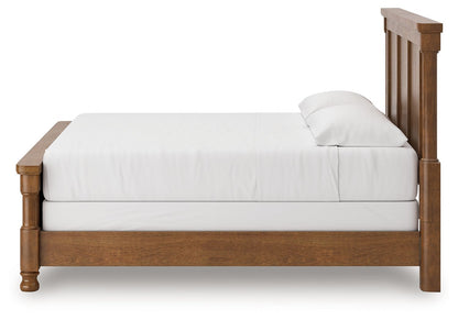 Rowlenstown - Poster Bedroom Set