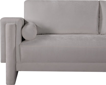 Madeline - Sofa