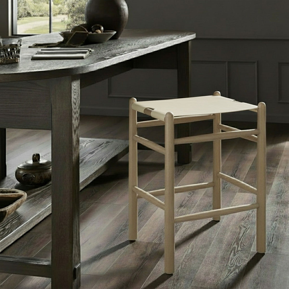 Santos - Backless Counter Stool With Stained Natural Base