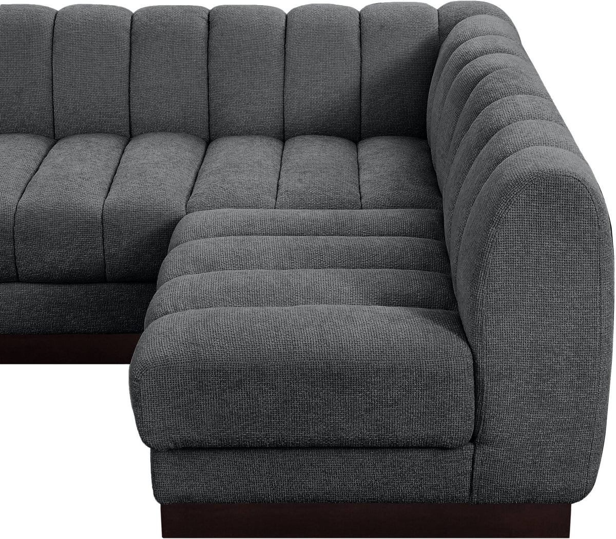 Quinn - 6 Piece Modular Sectional