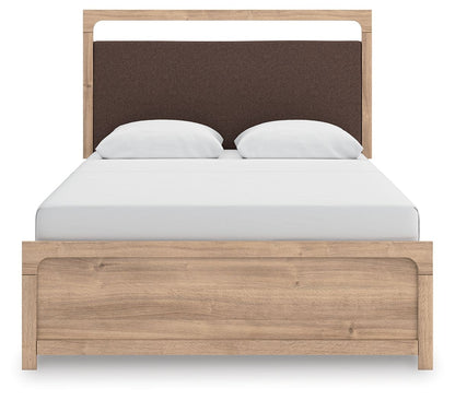 Kinlanni - 4 Pc. - Queen Panel Bed, Dresser, Mirror And Nightstand - Tan