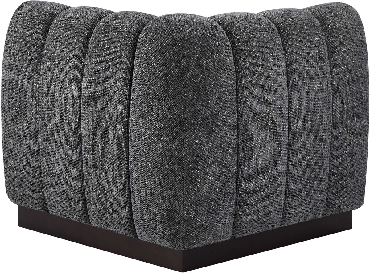 Quinn - Corner Chair