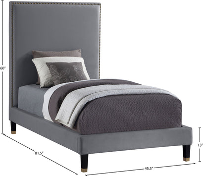 Harlie - Bed