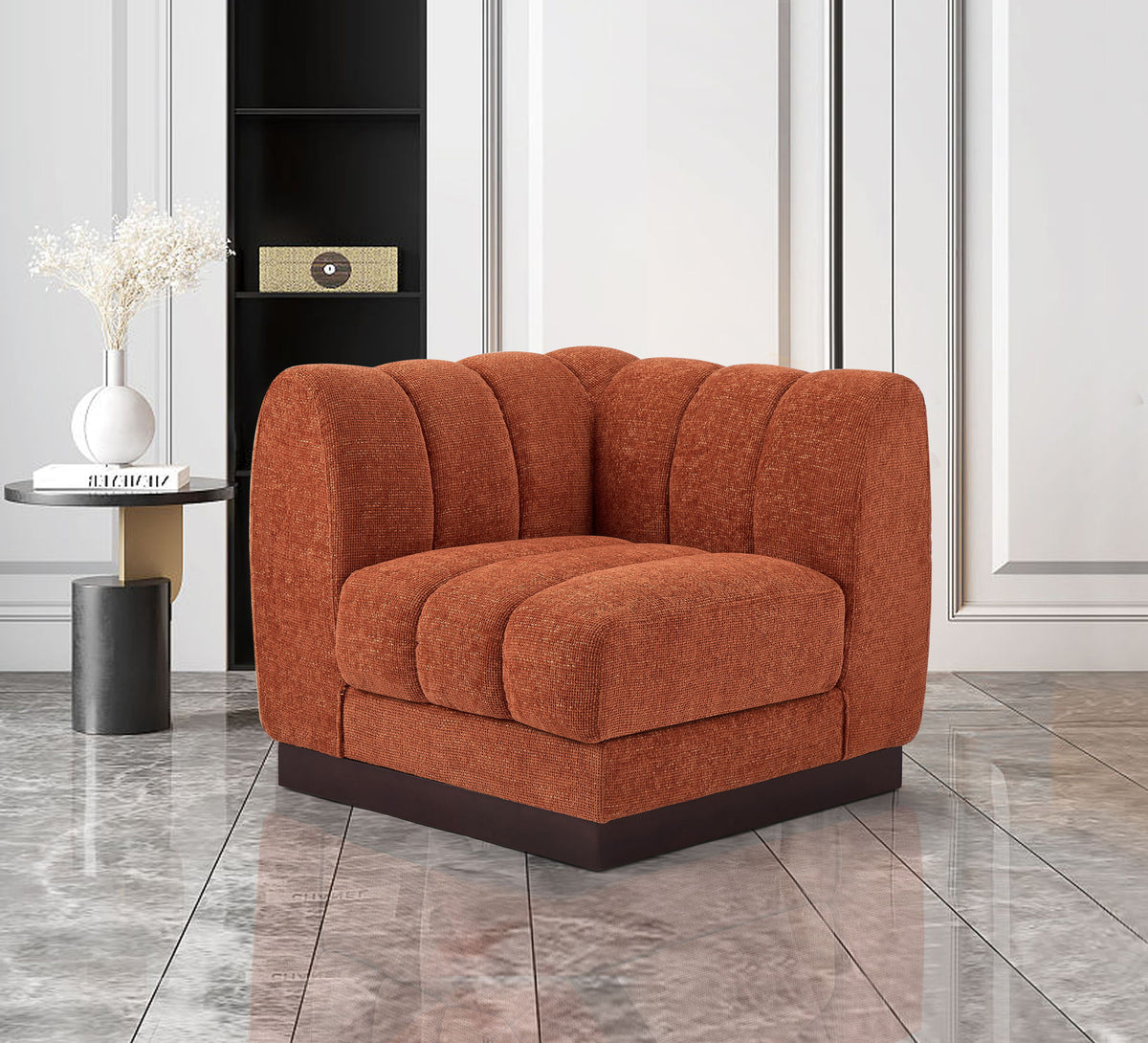 Quinn - Corner Chair