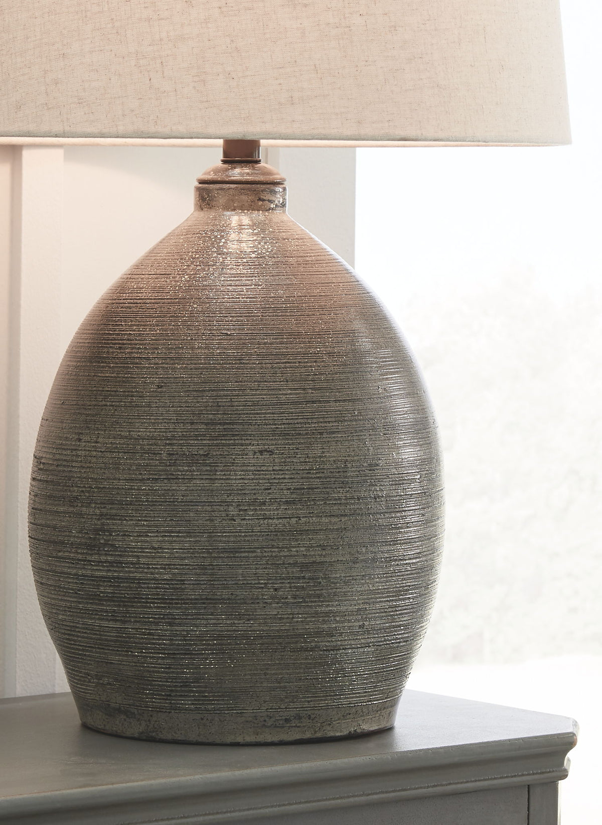 Joyelle - Terracotta Table Lamp - Gray