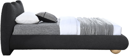 Hyde - Bed