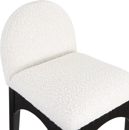 Waldorf - Boucle Stool With Black Legs