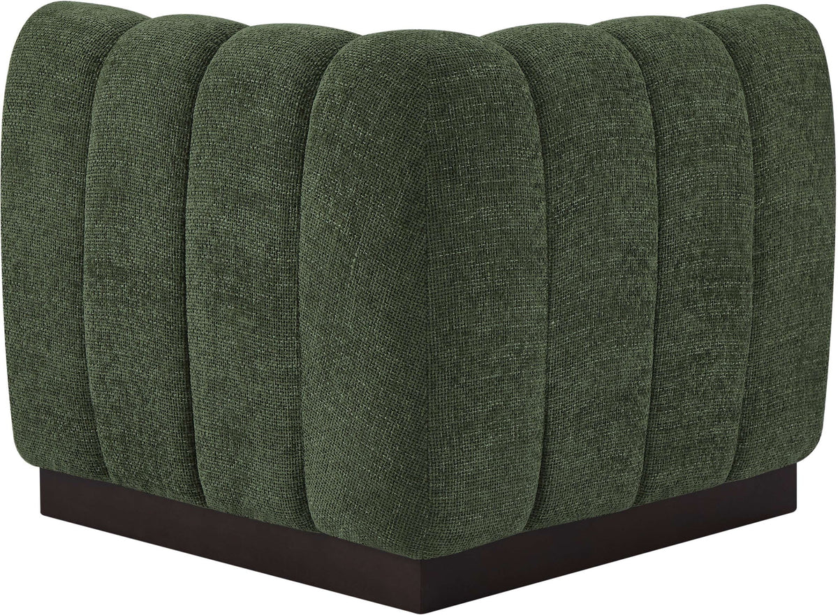 Quinn - Corner Chair