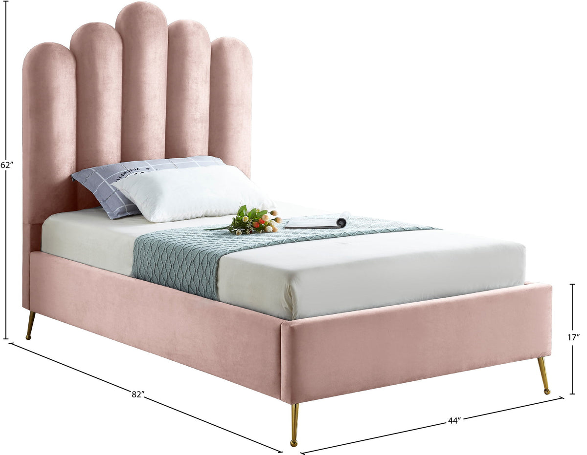 Lily - Bed