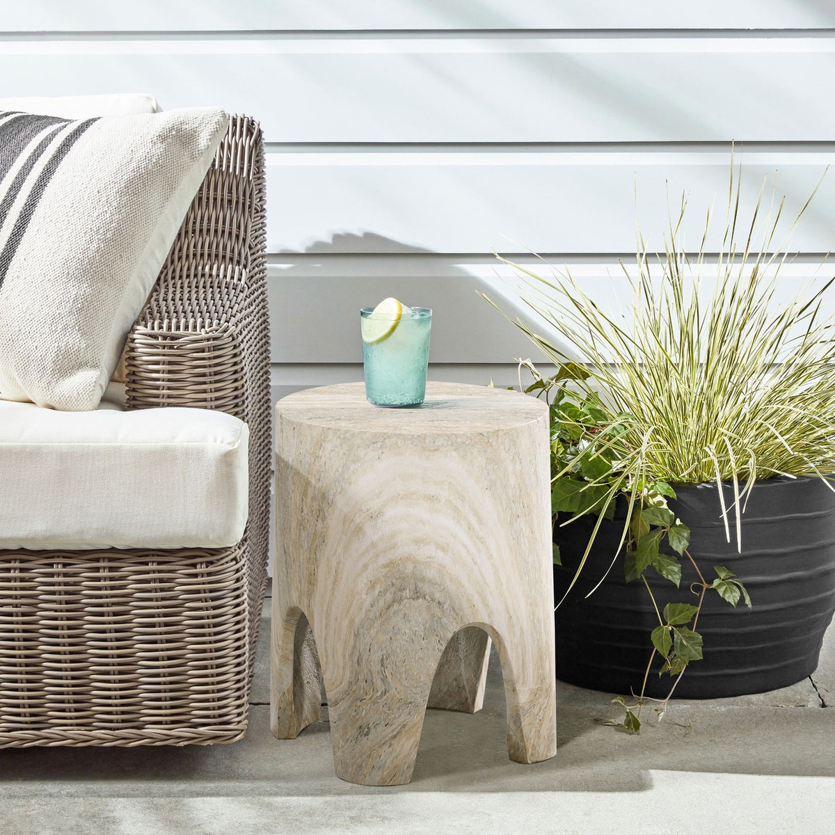 Foligno - Concrete End Table