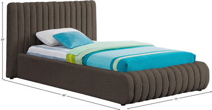 Nash - Bed