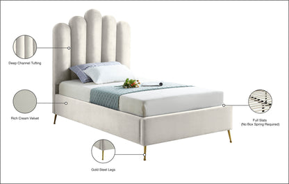 Lily - Bed