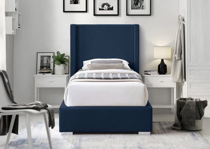 Royce - Bed