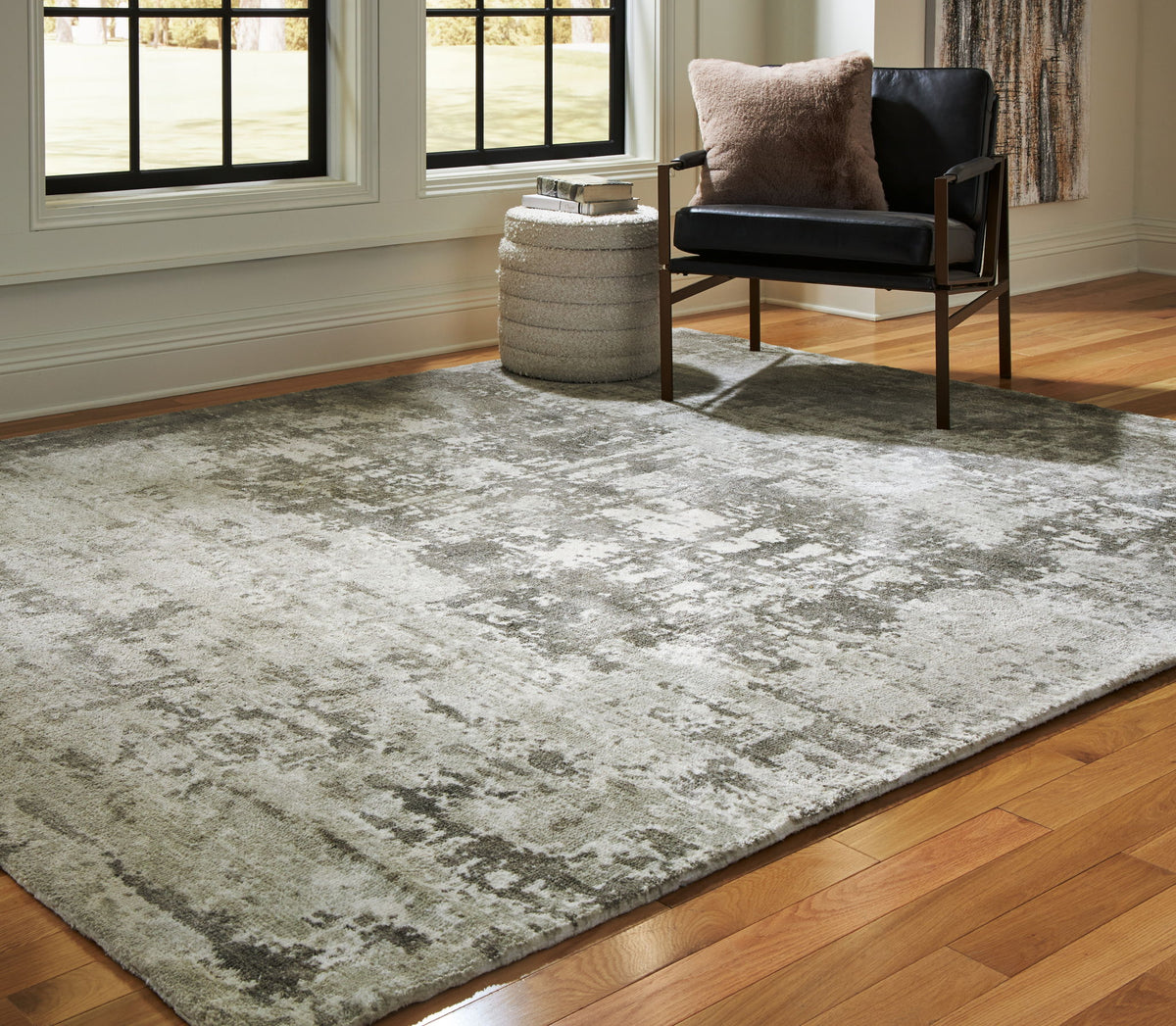 Valmontic - 8' x 10' Rug - Gray