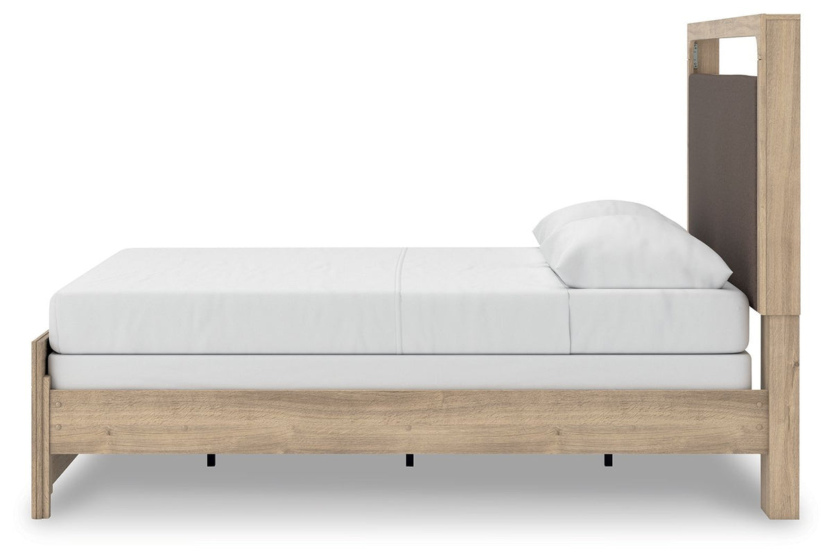 Kinlanni - 4 Pc. - Queen Panel Bed, Dresser, Mirror And Nightstand - Tan